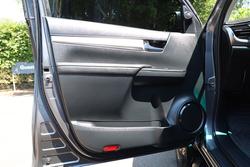 2022 Toyota Hilux SR5