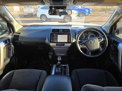2021 Toyota Prado DSL WGN AT GXL Glacier White
