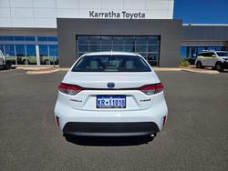 2023 Toyota Corolla Sedan Hybrid Corolla Sedan 1.8L Hyb CVT Ascent Sport Glacier White