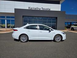2023 Toyota Corolla Sedan Hybrid Corolla Sedan 1.8L Hyb CVT Ascent Sport Glacier White