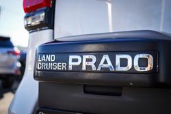 2022 Toyota
PRADO GXL