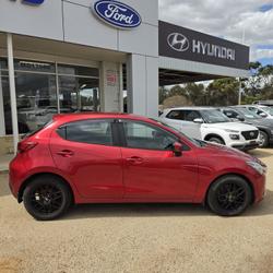 2017 Mazda 2 Neo DJ Series Red