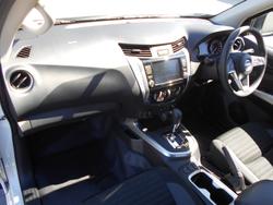 2025 Nissan Navara SL