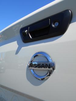 2025 Nissan Navara SL