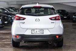 2015 Mazda
CX-3 sTouring