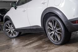 2015 Mazda
CX-3 sTouring