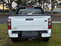 2025 Isuzu
D-MAX X-TERRAIN