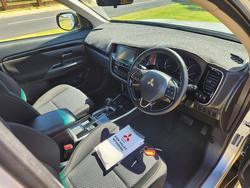 2019 Mitsubishi Outlander ES