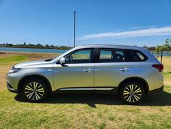 2019 Mitsubishi Outlander ES