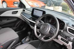 2024 Suzuki Swift Hybrid Plus