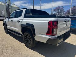 2025 MITSUBISHI Triton GSR