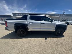 2025 MITSUBISHI Triton GSR