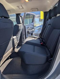 2025 NISSAN NAVARA ST
