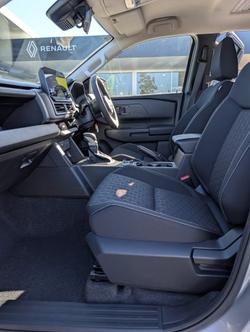 2025 NISSAN NAVARA ST