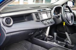 2017 Toyota
RAV4 GX AWD