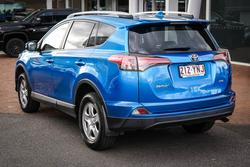 2017 Toyota
RAV4 GX AWD