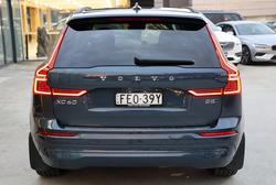 2022 Volvo
XC60 Plus B5