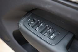 2022 Volvo
XC60 Plus B5