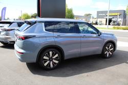 2025 Mitsubishi Outlander Exceed