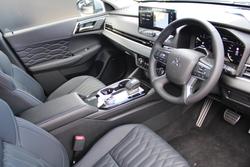 2025 Mitsubishi Outlander Exceed