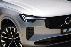 2025 Volvo XC90 Ultra B5 Dark