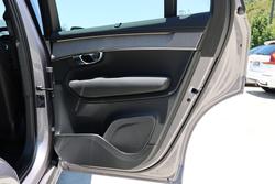 2025 Volvo XC90 Ultra B5 Dark