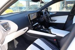 2025 Lexus
NX450h+ NX450h+ F Sport 2.5L PHEV Auto CVT Wagon 2M00560 001