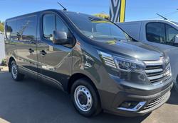 2025 Renault
                Trafic 