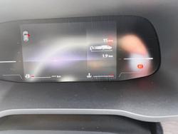 2025 Renault
                Trafic 