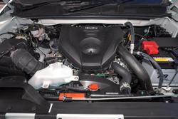 2025 Isuzu MU-X LS-T