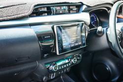 2019 Toyota HILUX SR5