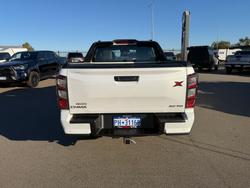 2025 Isuzu D-MAX Moonstone White PE