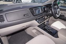 2020 Kia Carnival Si