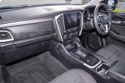 2022 Isuzu MU-X LS-M