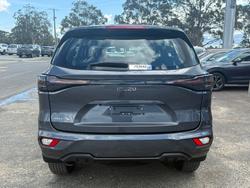 2025 Isuzu
MU-X LS-M