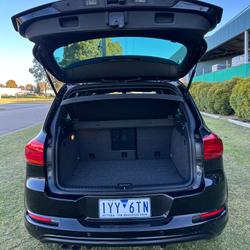 2015 Volkswagen
Tiguan 155TSI R-Line