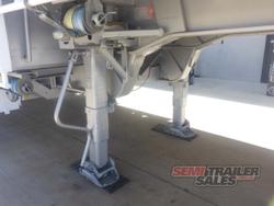 2009 Barker 45FT-70FT Dropdeck Extendable with Ramps