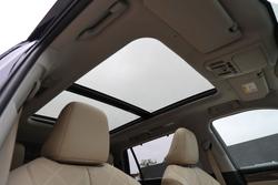 2023 TOYOTA KLUGER GRANDE HYBRID AWD