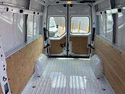 2024 Renault
Master MY25 LWB Pro Automatic with Trade Pack