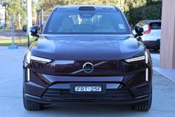 2025 Volvo
EX90 Plus Twin Motor