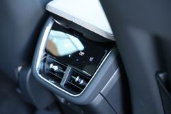 2025 Volvo
EX90 Plus Twin Motor