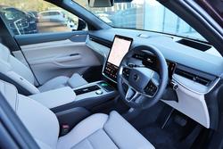 2025 Volvo
EX90 Plus Twin Motor