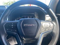 2024 Isuzu MU-X 2024 Isuzu MU-X 4X4  LSU 3.0 L Automatic (UJOR405)