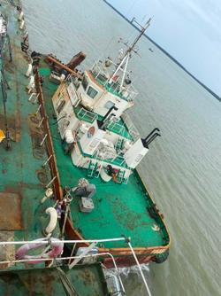 2016 WINDFARM BARGES & CRANES Offshore Plant & Equipment