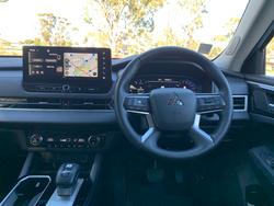 2025 Mitsubishi ZM2P46 ZM Outlander ASPIRE 2.5L CVT 2WD 7ST WHITE DIAMOND