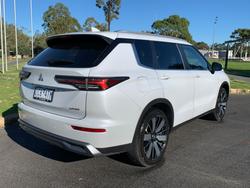 2025 Mitsubishi ZM2P46 ZM Outlander ASPIRE 2.5L CVT 2WD 7ST WHITE DIAMOND