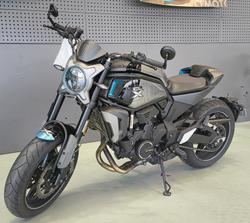 2022 CFMOTO 700 CL-X Sport Velocity Grey