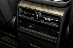 2024 Lexus LM350h Sports Luxury 2WD