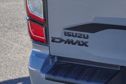 2026 Isuzu D-MAX BLADE