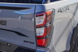 2026 Isuzu D-MAX BLADE